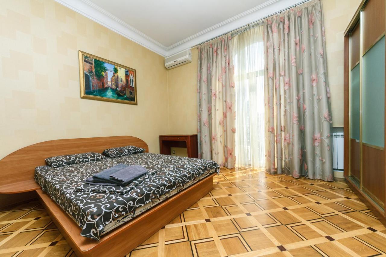 Квартира На Крещатике Kyjev Exteriér fotografie